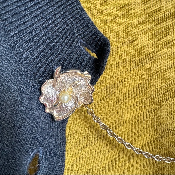 Sweater Clip Guard Vintage Faux Pearl 50’s - Picture 6 of 6